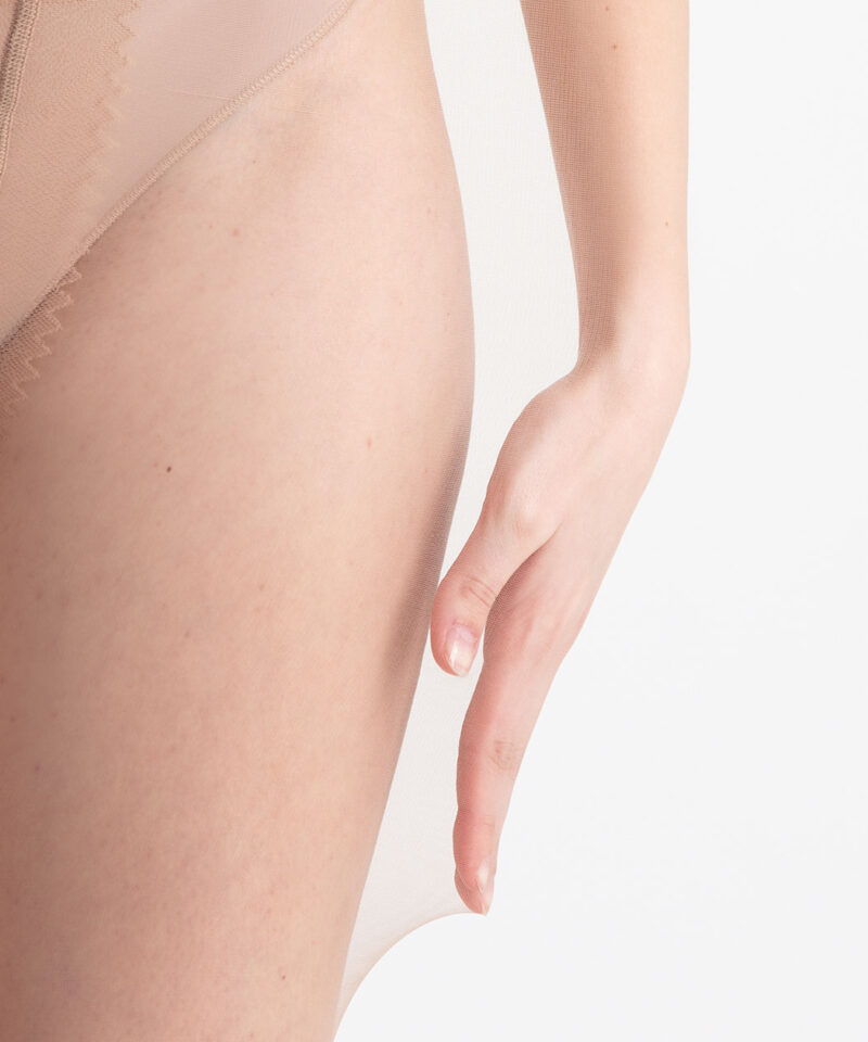 Velmi transparentní punčochy | nadotec JEMNOSTI | 8 DEN béžová - Image 6